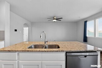 3274 E Blue Heron Dr in Lake Charles, LA - Foto de edificio - Building Photo