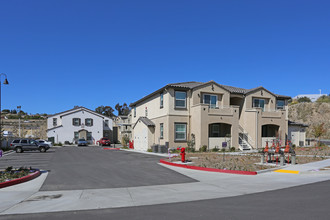 Juniper at the Preserve in Carlsbad, CA - Foto de edificio - Building Photo