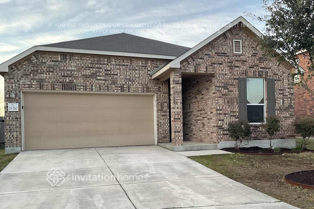 15210 Ohare Landing in San Antonio, TX - Building Photo
