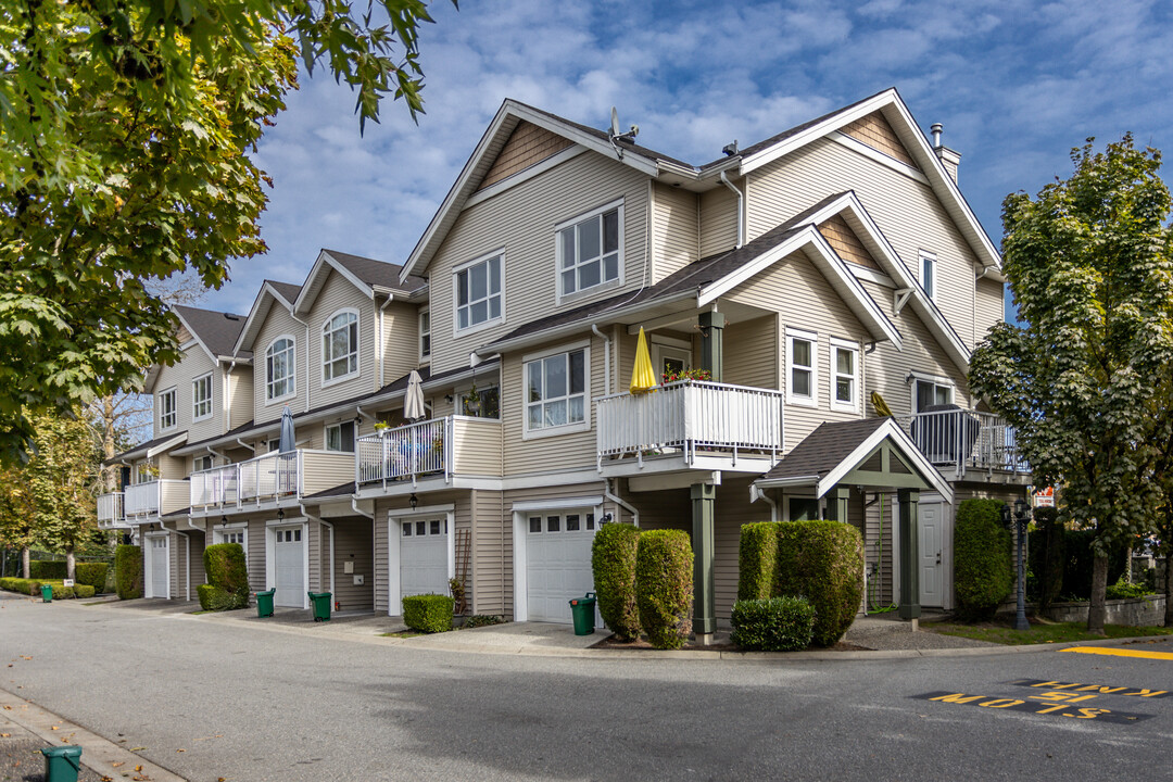 Logan Creek in Langley, BC - Building Photo