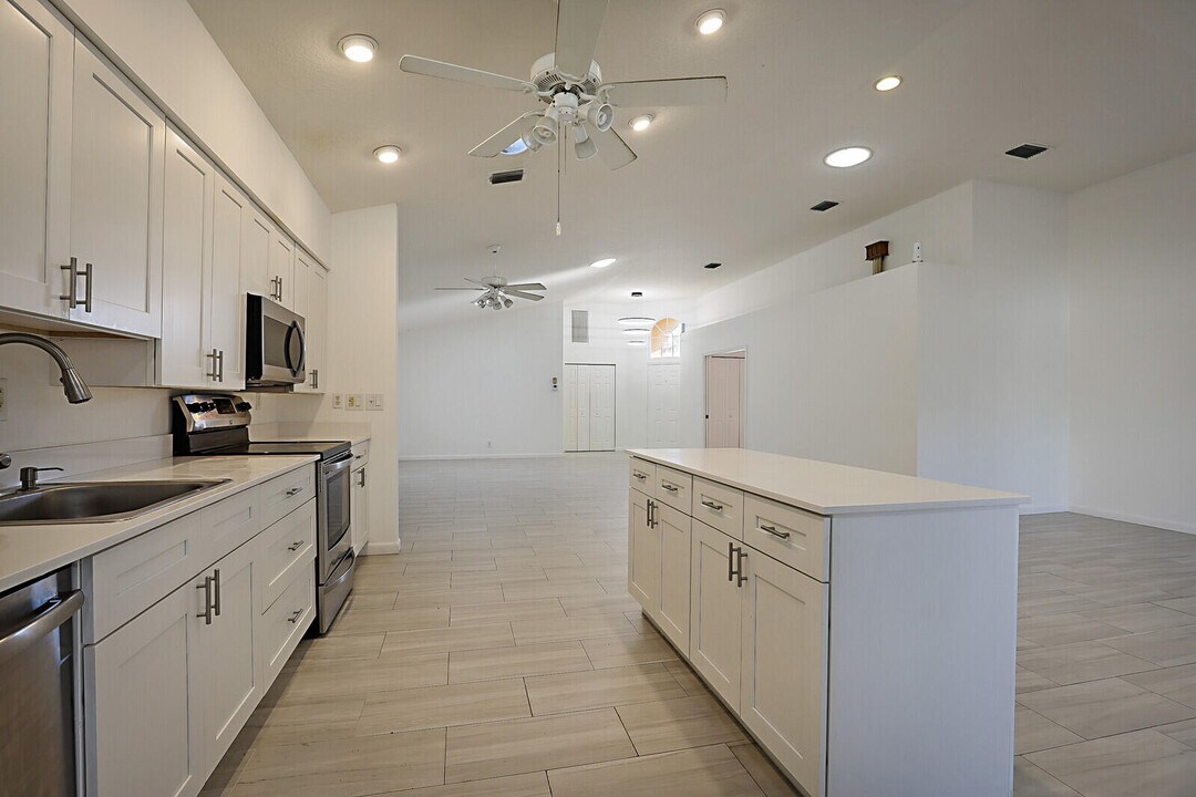 7818 Stirling Bridge Blvd S in Delray Beach, FL - Building Photo