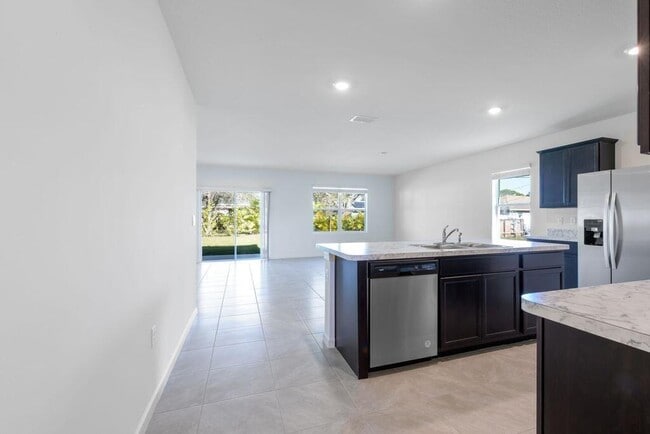 1524 SW Bermel Ave in Port St. Lucie, FL - Building Photo - Building Photo