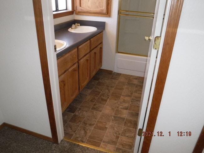 1397 Bumblebee Dr in Gardnerville, NV - Building Photo - Building Photo