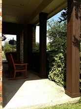 23610 Whispering Wind in Katy, TX - Foto de edificio - Building Photo