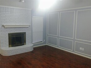 2116 Turf Club Dr in Arlington, TX - Building Photo - Building Photo