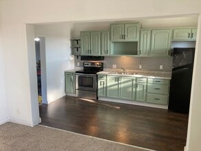 54 S Madison Rd in London, OH - Building Photo - Building Photo