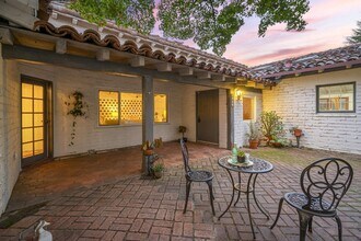 3691 Laguna Ave in Palo Alto, CA - Building Photo - Building Photo