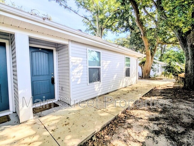 property at 313 N Navy Blvd