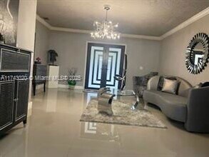 2701 SW 79th Ave in Miami, FL - Building Photo - Building Photo