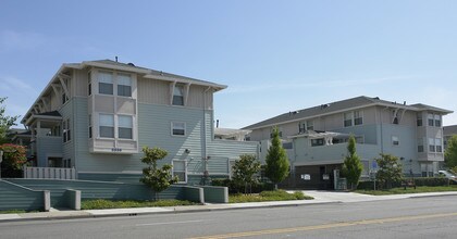 Foothill Family Apartments in Oakland, CA - Building Photo - Building Photo