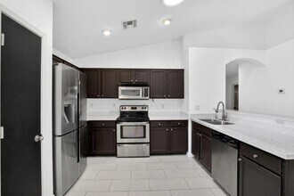 6550 S 44th Ave in Phoenix, AZ - Building Photo - Building Photo