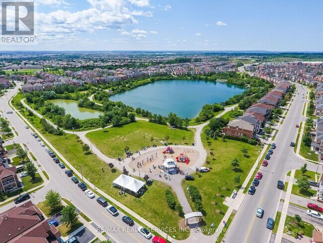 property at 4 Rocky Point Crescent