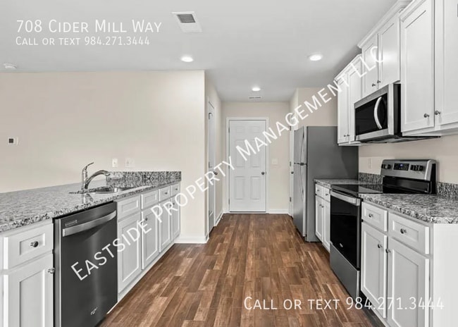 708 Cider Ml Wy in Zebulon, NC - Building Photo - Building Photo