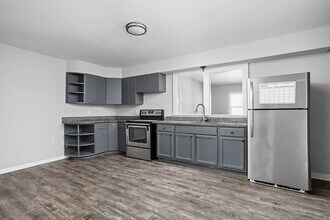 1526 Lawton Ave in Indianapolis, IN - Building Photo - Building Photo