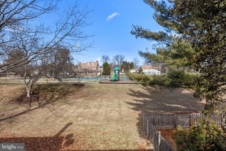 562 Atwood Ct in Newtown, PA - Building Photo - Building Photo