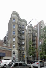 7 W 92nd St in New York, NY - Building Photo - Building Photo