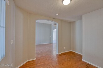 10783 W Edgemont Ave in Avondale, AZ - Foto de edificio - Building Photo