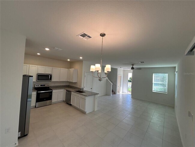 718 Overpool Ave in Davenport, FL - Building Photo - Building Photo