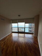 420 E Waterside Dr, Unit 3614 in Chicago, IL - Building Photo - Building Photo