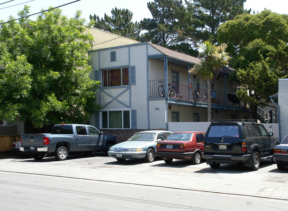 308 4th Ave in Redwood City, CA - Foto de edificio