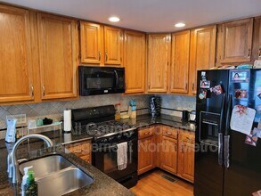 1913 Bonaventure Way in Marietta, GA - Building Photo - Building Photo