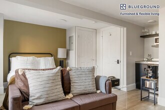 12 Derne St-Unit -FL3-ID907 in Boston, MA - Building Photo - Building Photo