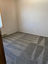 428 8th St SE in Dickinson, ND - Building Photo - Building Photo