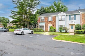 369 Bromley Pl in East Brunswick, NJ - Building Photo - Building Photo