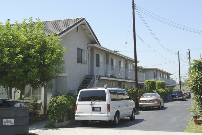 345 San Marcos St in San Gabriel, CA - Foto de edificio - Building Photo