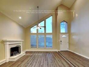 2043 Hearthstone Dr in Carrollton, TX - Foto de edificio - Building Photo