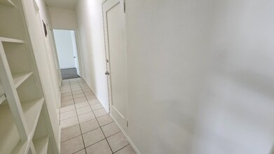 226 S Tower Dr in Beverly Hills, CA - Building Photo - Building Photo
