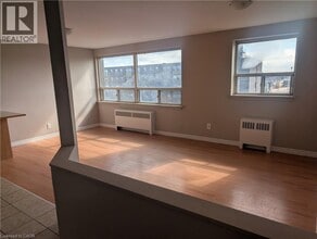 468 Ottawa St N in Hamilton, ON - Building Photo - Building Photo