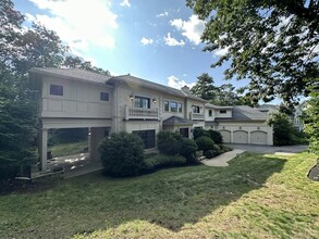 458 Heath St in Brookline, MA - Foto de edificio - Building Photo