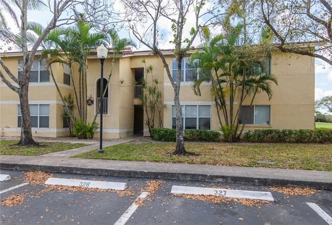 property at 417 Vista Isles Dr