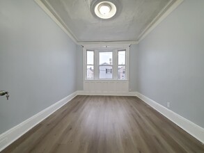 344 Forrest St, Unit 2L in Jersey City, NJ - Building Photo - Building Photo