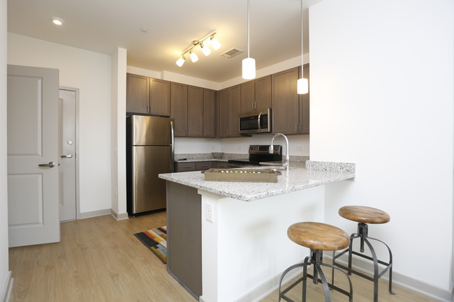 The Edge Apartments in Richmond, VA - Building Photo - Interior Photo