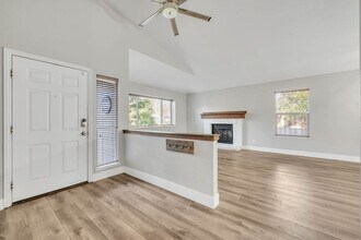 827 Stetson Way in Galt, CA - Building Photo - Building Photo