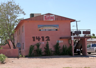 Willetta Apartments in Phoenix, AZ - Building Photo - Building Photo