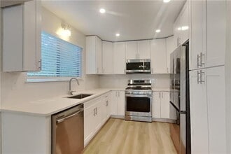 1478 Surf Ct in Marietta, GA - Building Photo - Building Photo