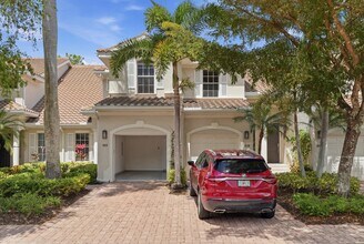 12854 Carrington Cir in Naples, FL - Building Photo - Building Photo