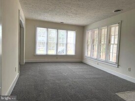 9909 Elys Frd Rd in Fredericksburg, VA - Building Photo