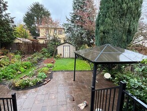 2002 NE 13th Ave in Portland, OR - Building Photo - Building Photo