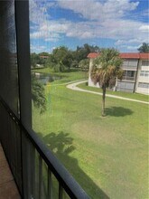 830 S Hollybrook Dr, Unit 309 in Pembroke Pines, FL - Foto de edificio - Building Photo