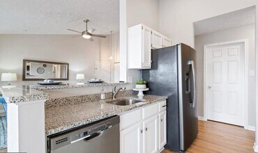 5640 Wade Ct, Unit M in Frederick, MD - Building Photo - Building Photo