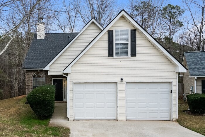 2802 Knoll View Pl in Douglasville, GA - Building Photo