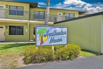 4711 SE 5th Ave in Cape Coral, FL - Building Photo - Building Photo