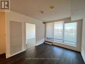 30 Samuel Wood Wy in Toronto, ON - Building Photo - Building Photo