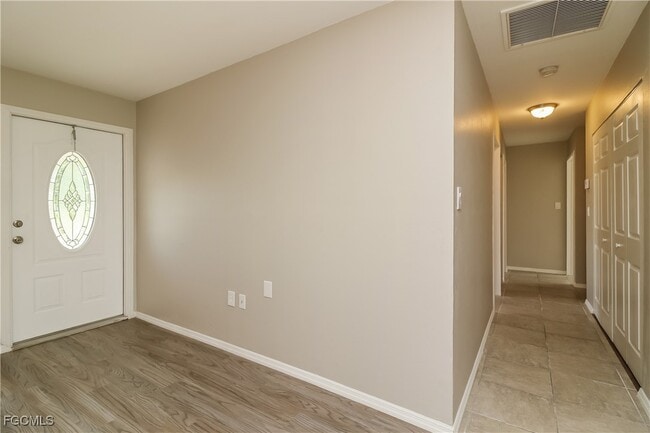 2835 Greendale Rd in North Port, FL - Building Photo - Building Photo