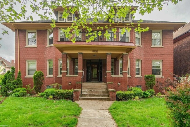 property at 1533 W Hancock St