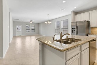 14019 S Wind Cave Ct in Conroe, TX - Building Photo - Building Photo